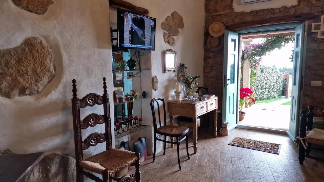 Rifugio Monte Pino Vila Telti Exterior foto